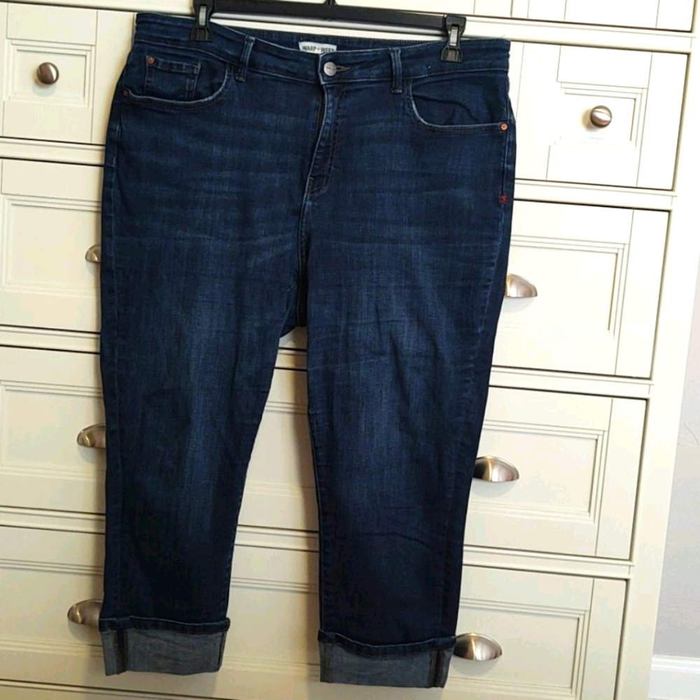 Plus size denim capris